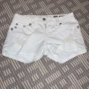 Miss Me White Jean Shorts sz 26